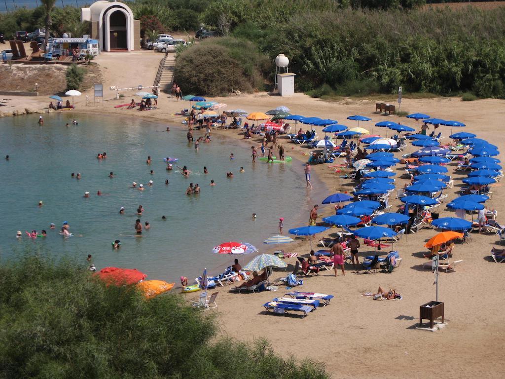 Trident Beach Apartment Protaras Bagian luar foto
